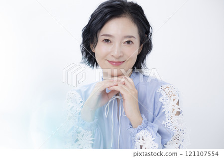 Beauty Women's portraits 121107554