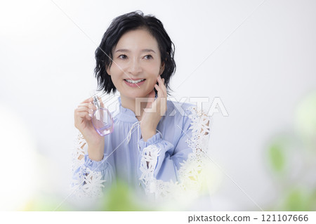 Beauty Women's portraits 121107666
