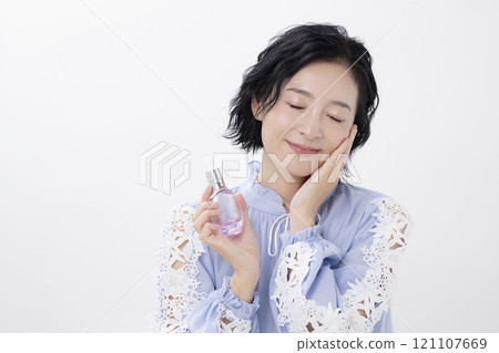 Beauty Women's portraits 121107669