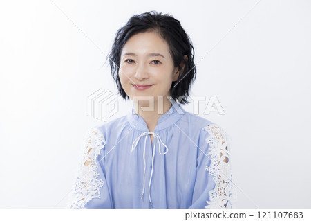 Beauty Women's portraits 121107683