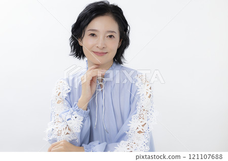Beauty Women's portraits 121107688
