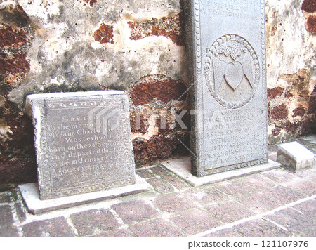 Protestant gravestones at St. Paul's Church 121107976