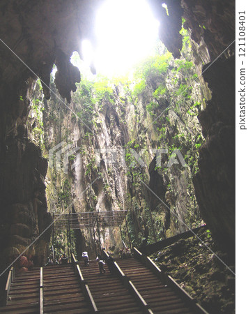 Batu Caves staircase, Hindu temple and cave before renovation Batu Caves staircase, Hindu temple and cave before renovation 121108401