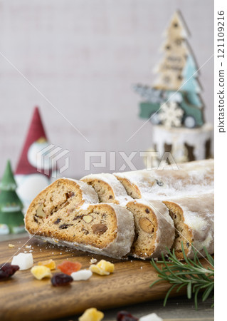 Stollen Stollen 121109216