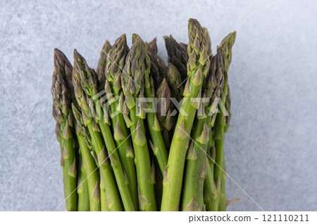 Bunch of green asparagus 121110211