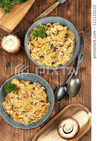 Fricassee with mushrooms 121110222
