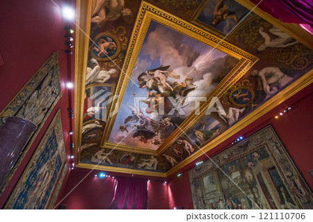 Sully wing, The Louvre, Paris, France 121110706