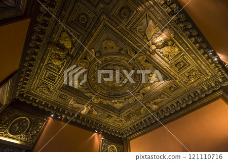 Sully wing, The Louvre, Paris, France 121110716
