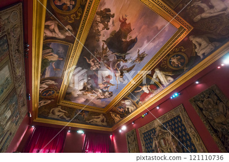 Sully wing, The Louvre, Paris, France 121110736