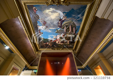 Sully wing, The Louvre, Paris, France 121110738