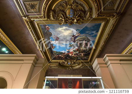 Sully wing, The Louvre, Paris, France 121110739