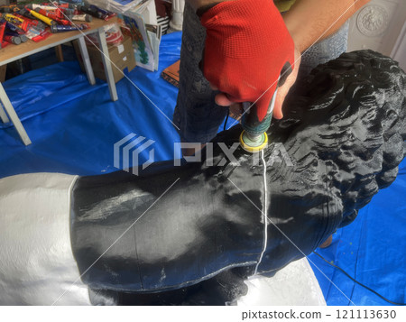 grinding plastic with a drill. handmade work statue Lion Medici grinding plastic with a drill. handmade work statue Lion Medici 121113630