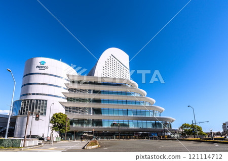 Yokohama cityscape in Japan, looking at Pacifico Yokohama from Kokusai Bridge (December 8th) Yokohama cityscape in Japan, looking at Pacifico Yokohama from Kokusai Bridge (December 8th) 121114712