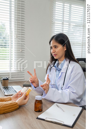 Doctor Recommending Medication Online for Effective Medical Treatment and Patient Care 121117037