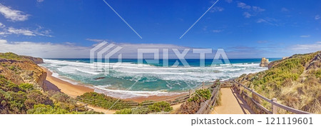 Panoramic view of Twelve Apostles and surrounding ocean, iconic Australian landmark 121119601