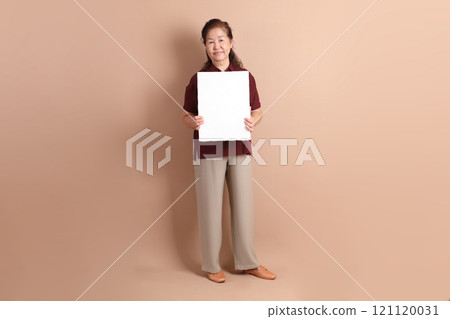 Senior East Asian Woman Senior East Asian Woman 121120031