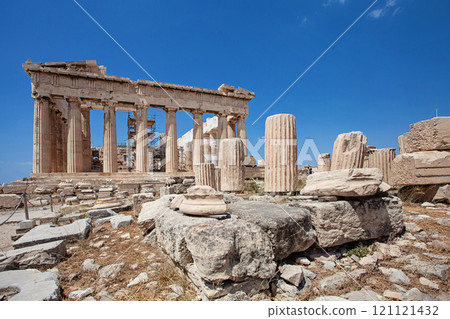 Ancient column of Parthenon in Athens, Greece. Ancient Greek architecture Ancient column of Parthenon in Athens, Greece. Ancient Greek architecture 121121432