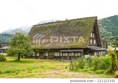 Shirakawago在秋天 121123192