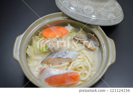 Classic winter soy milk hotpot (before boiling) 121124156