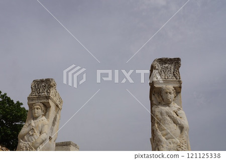 土耳其伊茲密爾附近以弗所的大力士門 121125338