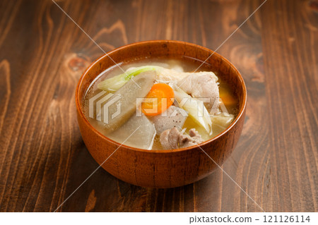 Miso soup with pork and vegetables Miso soup with pork and vegetables 121126114