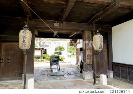 島根縣嘉子郡津和野町津和野殿町街道、津和野藩學校寄來館大門 121126544