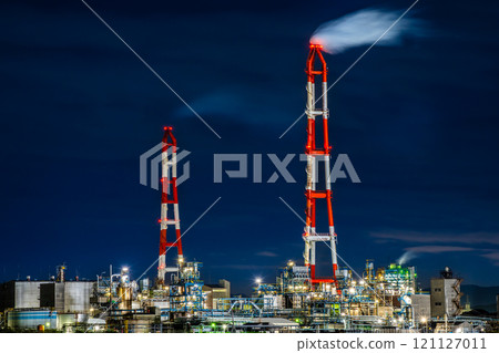 Kitakyushu factory night view (Mitsubishi Chemical Kurosaki Plant) [Kitakyushu City, Fukuoka Prefecture] 121127011