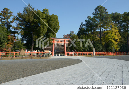 Kamigamo Shrine, approach and first torii gate, Kita-ku, Kyoto Kamigamo Shrine, approach and first torii gate, Kita-ku, Kyoto 121127986