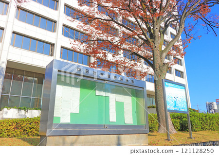 三重縣四日市四日市政廳風景 三重縣四日市四日市政廳風景 121128250