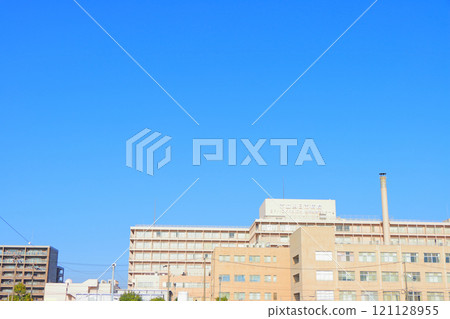A view of Yokkaichi Municipal Hospital in Yokkaichi City, Mie Prefecture 121128955