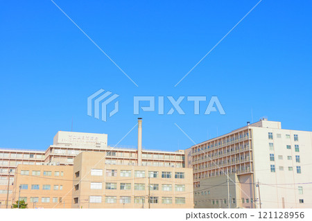A view of Yokkaichi Municipal Hospital in Yokkaichi City, Mie Prefecture 121128956