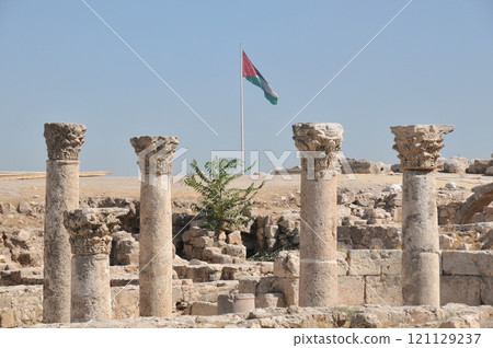 約旦, 安曼, Jabal Al Qalaa (城堡山), 安曼城堡, 大力士神廟 約旦, 安曼, Jabal Al Qalaa (城堡山), 安曼城堡, 大力士神廟 121129237