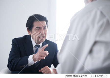 Images of police interrogations, pressure interviews, and workplace power harassment. Pointing at someone makes them angry. Images of police interrogations, pressure interviews, and workplace power harassment. Pointing at someone makes them angry. 121129406