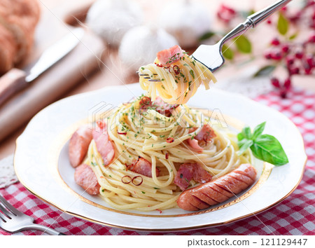 Bacon and Wiener Peperoncino Spaghetti Bacon and Wiener Peperoncino Spaghetti 121129447
