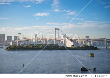 [Tokyo] Rainbow Bridge as seen from Odaiba 121133063