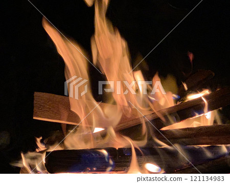 A strong and relaxing bonfire A strong and relaxing bonfire 121134983