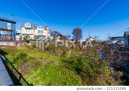 住宅區小綠地,豐田站南口,矢崎橋和平區,綠色環境象徵花園 住宅區小綠地,豐田站南口,矢崎橋和平區,綠色環境象徵花園 121135269