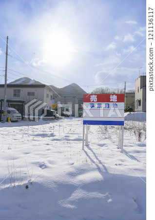 Sign of the sale 121136117