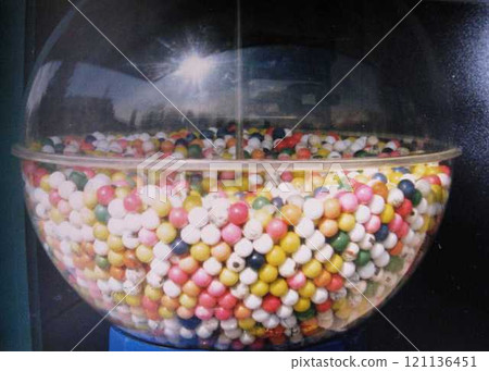 The big gachapon machine in Paris 121136451
