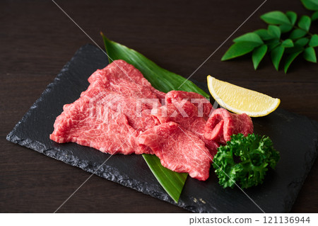 烤肉用國產和牛(紅肉) 烤肉用國產和牛(紅肉) 121136944