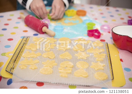 一個孩子 121138051