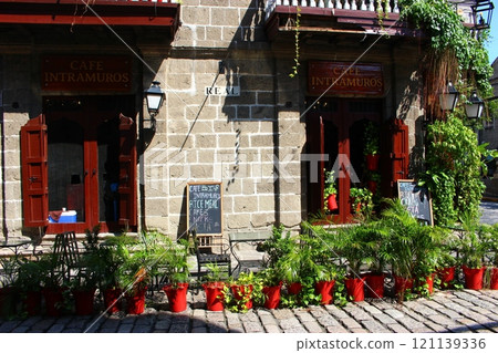 因特拉隆, 馬尼拉 菲律賓 121139336