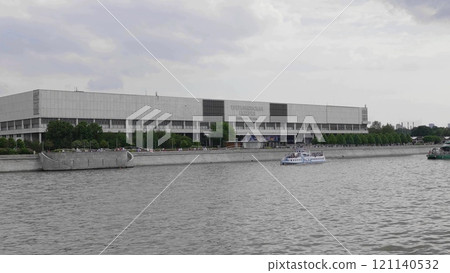 MOSCOW, RUSSIA - MAY 22, 2022: visitors near State Tretyakov Gallery 121140532