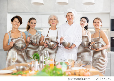 Group picture of members of Cooking courses 121143269
