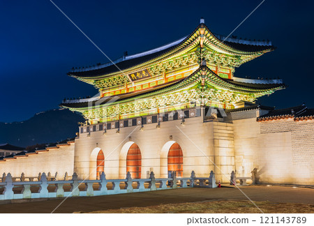 首爾光化門的夜晚 首爾光化門的夜晚 121143789