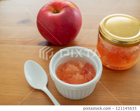 homemade apple jam 121145635