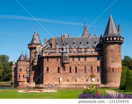 De Haar Castle and garden 121150470
