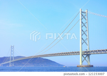 Scenery of Akashi Kaikyo Bridge, Kobe City, Hyogo Prefecture 121153007