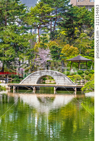 Shukkeien Garden, Hiroshima: Sakuei Pond and Rainbow Bridge 121154663