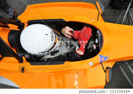 S-FJ cockpit S-FJ cockpit 121156144